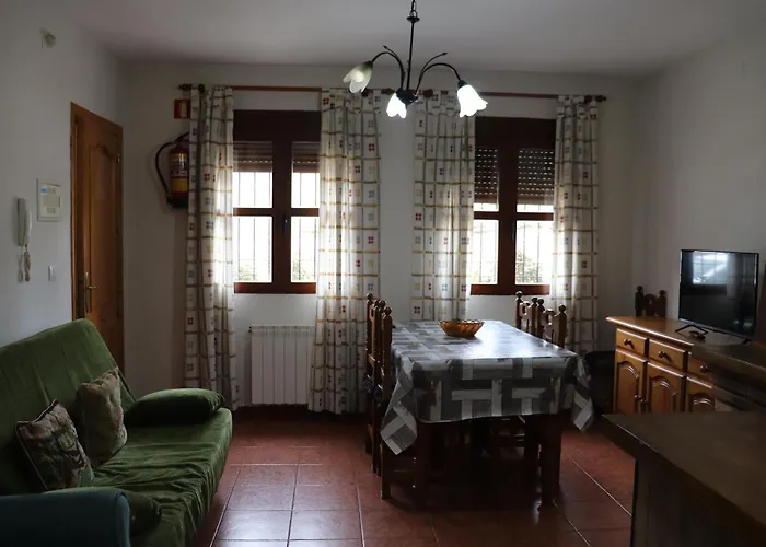 Hotel cerca del colegio: Apartamentos Arroyo Frío