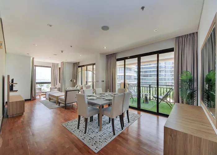 Luxe Getaways Royal Amwaj Palm Jumeirah Resort Apartment Holiday Home