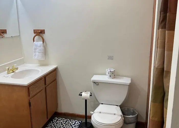 Deluxe Cabin #8 With Jacuzzi On Patoka Lake In Southern Indiana