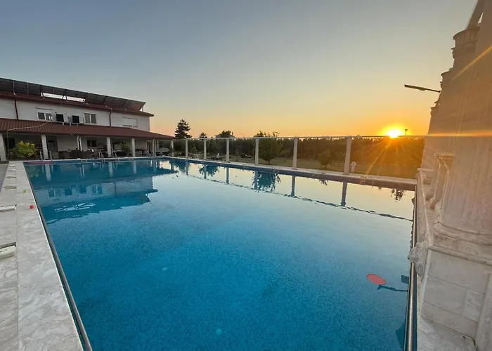 Villa Elia Pool Party & Relax By Bookvillaeu