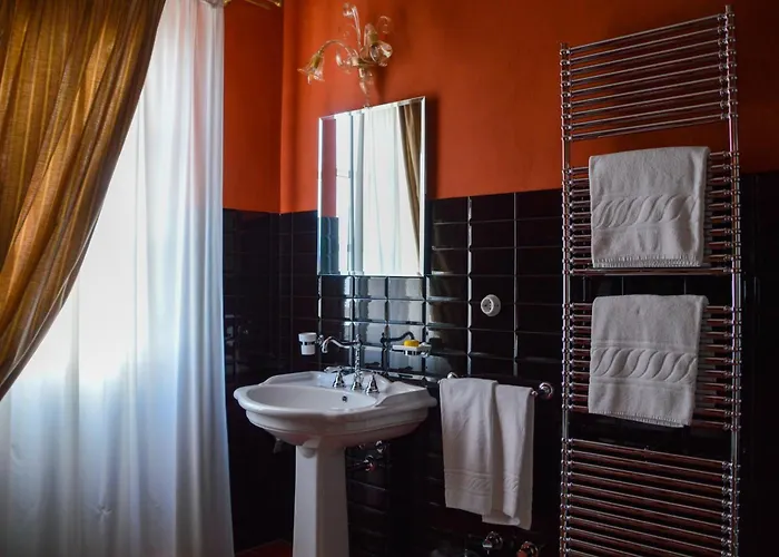 Le Selve Lake View Villas