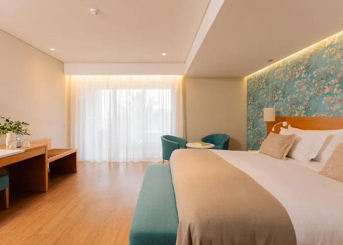 Hotel de pingue-pongue: Falesia Hotel - Adults Only