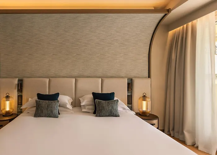 Mazzaro Sea Palace - The Leading Hotels Of The World