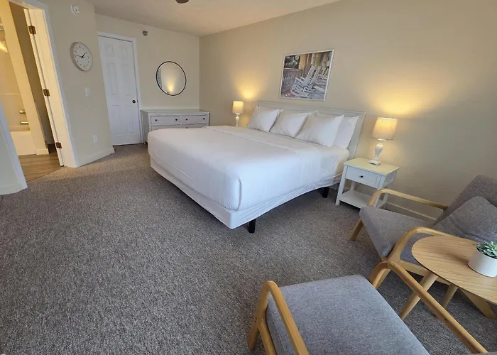 North Shore Inn Tc 307