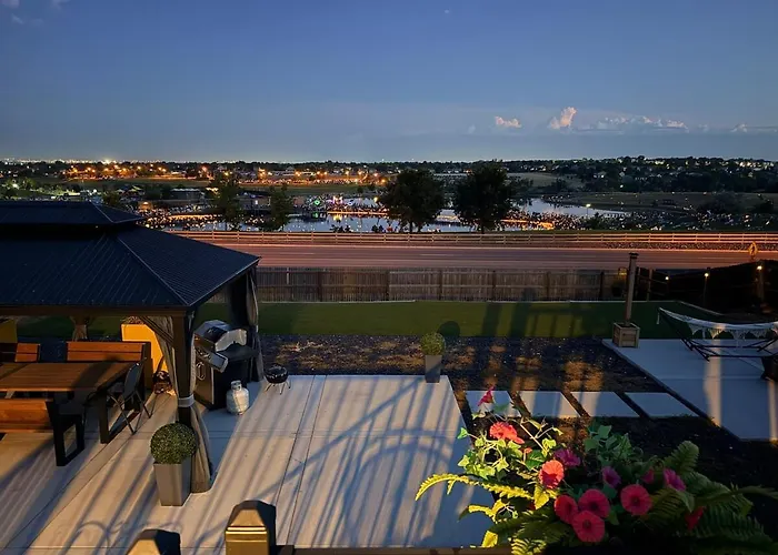 Amazing Lake View Heated Pool Swim Spa And Hot Tub