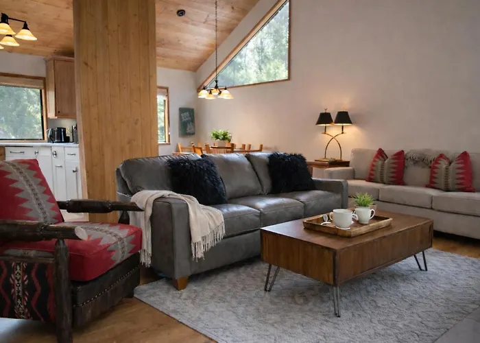 Black Butte House 007.