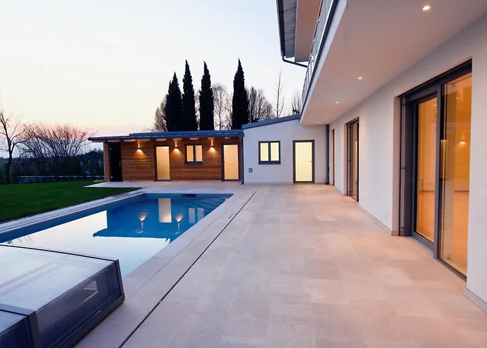 Villa 60, Luxurioese Villa Mit Pool, Sauna Und Grossem Garten