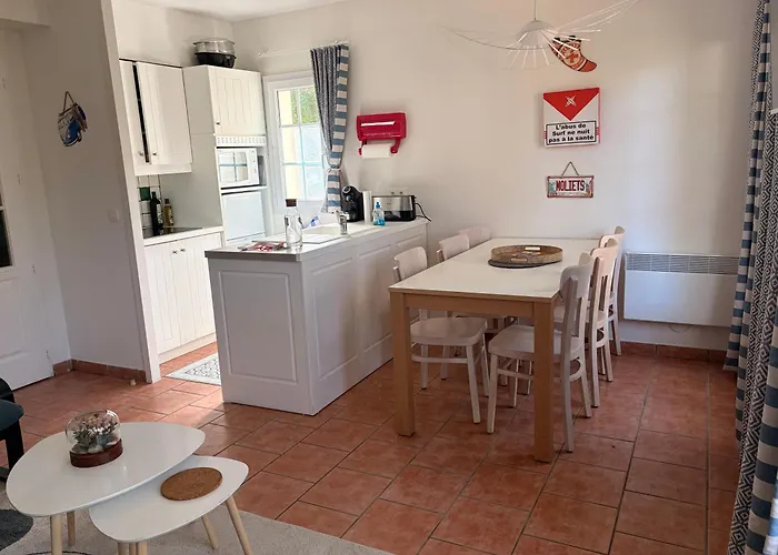 Maison villa Lilou, Pierre et vacances, avec piscine, vue sur le golf, plage à 10 min à pied