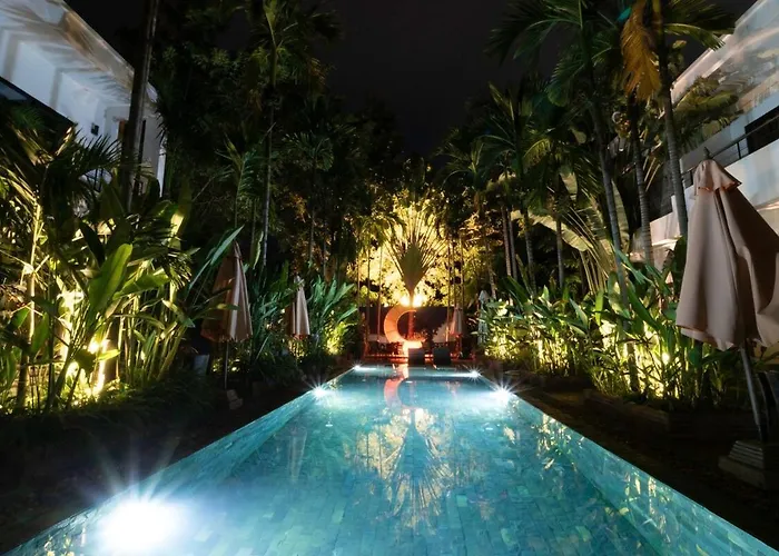 Tropical 2Br Garden Pool Villa, Apple Music, Padel