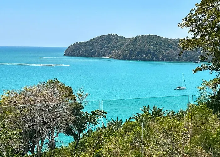 Hornbill Estate - Premium Luxury Villa - Private Beachfront
