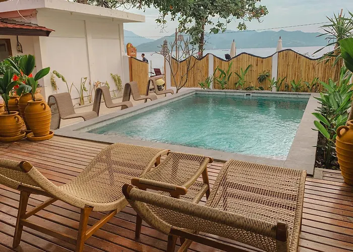 Jarapa Beach House - Luxury Beachfront Stay Gili Air