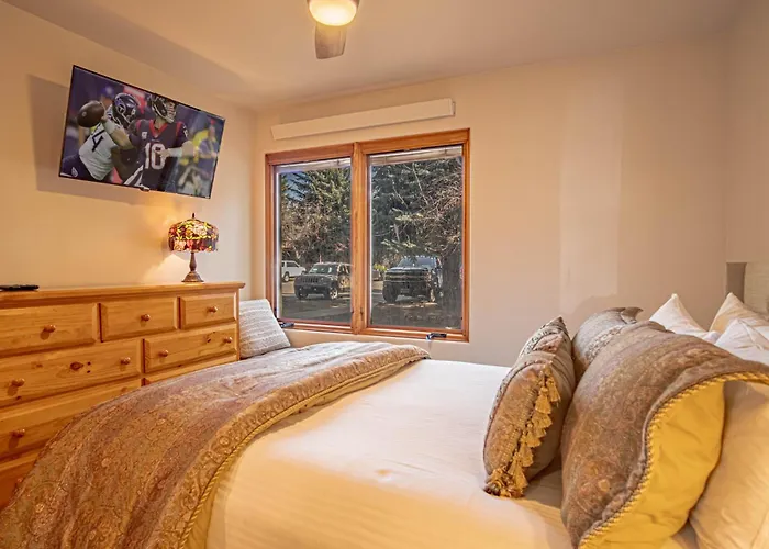 Sun Valley Condo 123