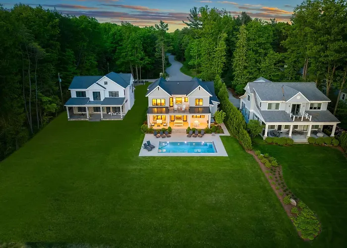 Michigan Shores - Lake View, Pool & Game Room