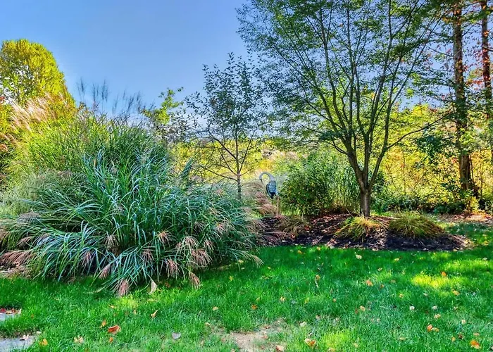 Off The Hook Spacious Home With Pool Firepit Large Yard