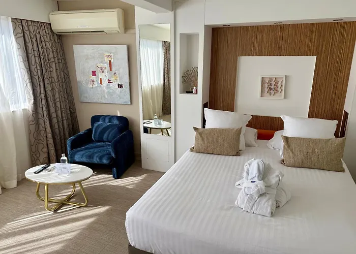 Best Western Plus Hotel La Rade
