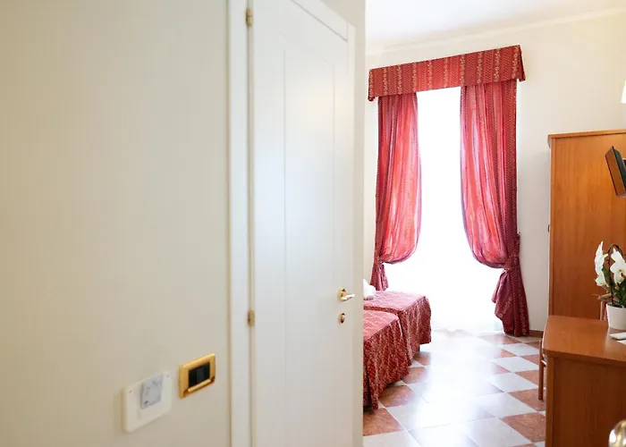 Hotel 3 stelle: Hotel Romantica