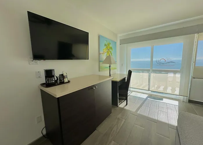 Beach hotel: Hotel Playa Bonita Resort