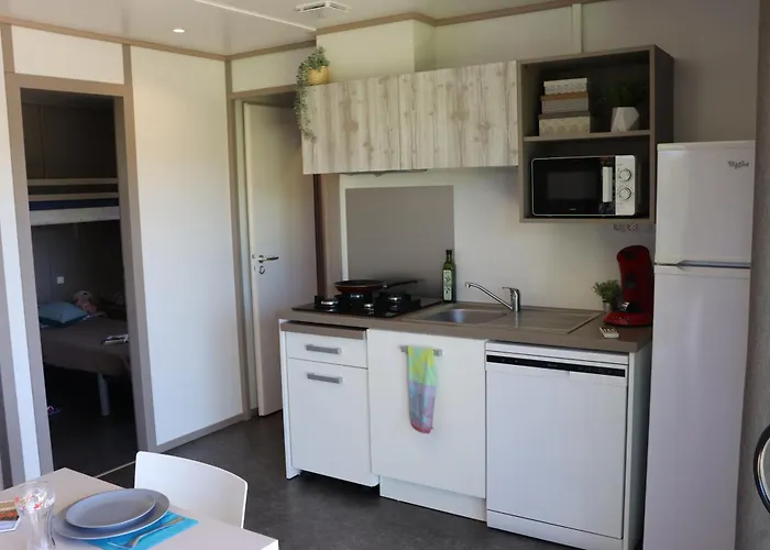 Camping Mas De Pierredon