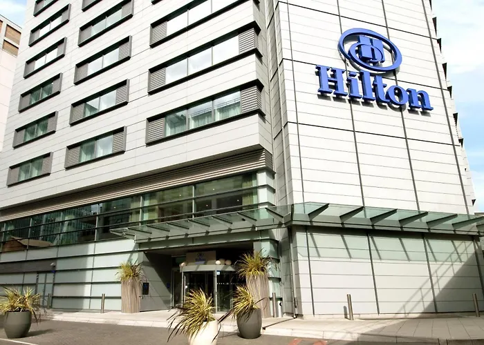  Hilton London Canary Wharf