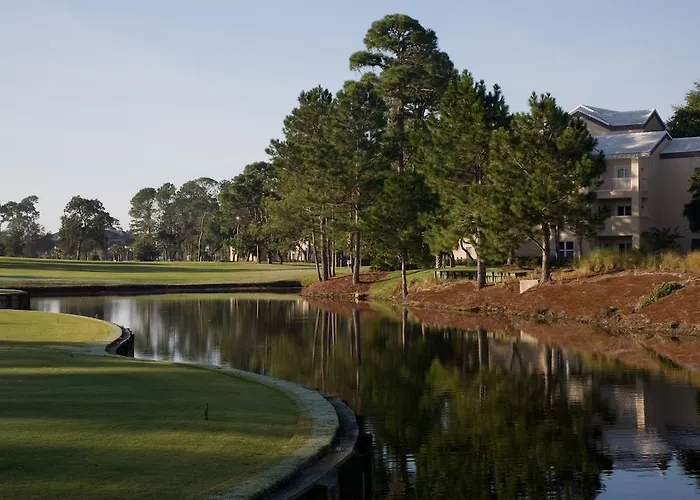 Cheap hotel: Holiday Inn Club Vacations At Bay Point Resort