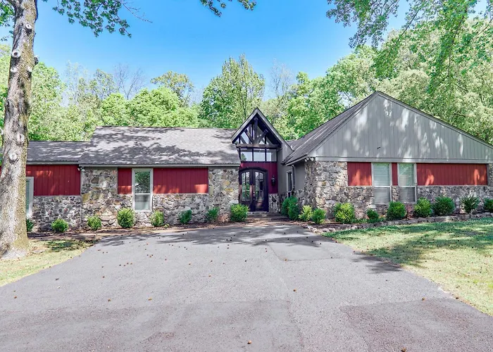 18 Mi To Dtwn Memphis: Oasis On 8 Acres!