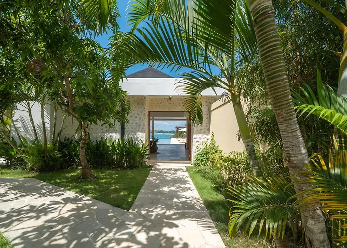 Private Oceanfront Villa Kingfisher - 20M Infinity Pool
