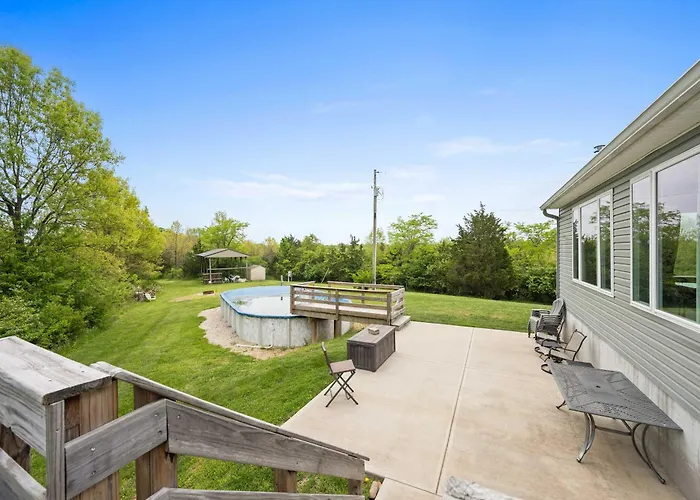 80 Acres, Pool, Game Room With Ping Pong & Billiards!