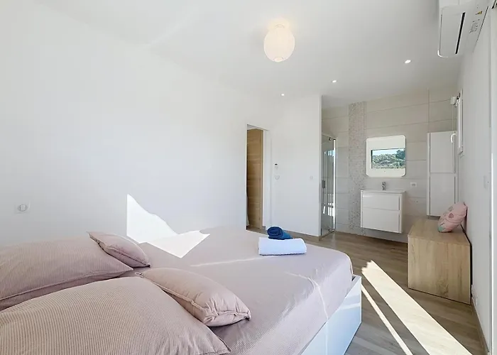 Villa Contemporaine Bord De Mer Saint Aygulf