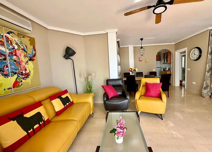 Villa In Nerja With Private Pool And Sea View
