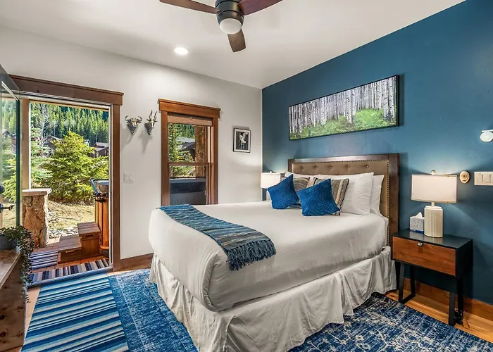 Modern Mountain Escape - Walk Or Shuttle To Lifts - Private Hot Tub, Views, Work-Friendly