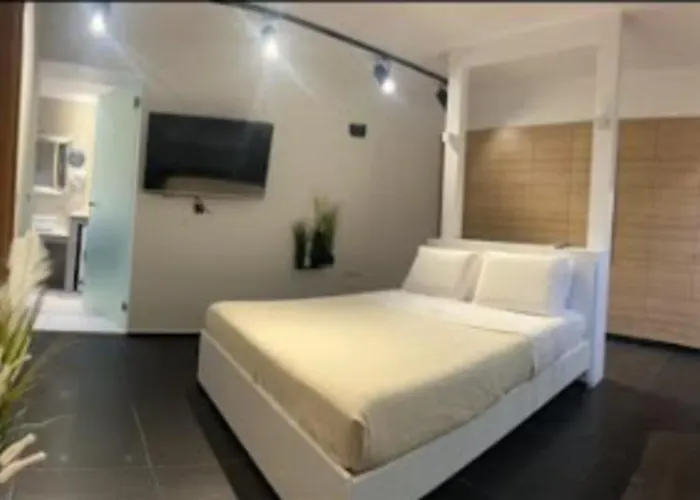 Albatross Beach Front Villas