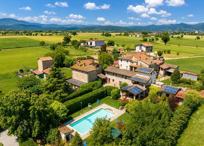 Casale Tiziano By Posarellivillas