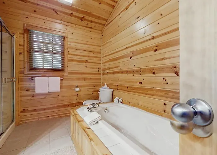 Kingfisher Cove Cabin 19