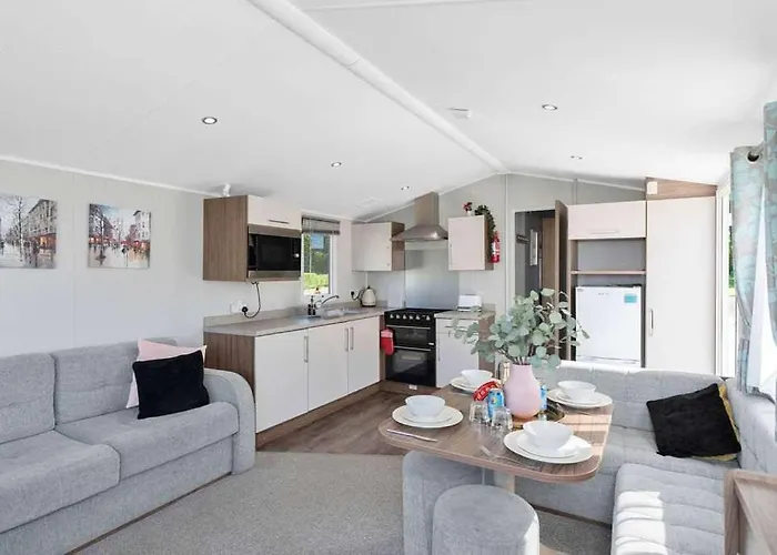 Lovely 3 Bedroom Holiday Home In Seton Sand Caravan Park Wi-Fi Xbox