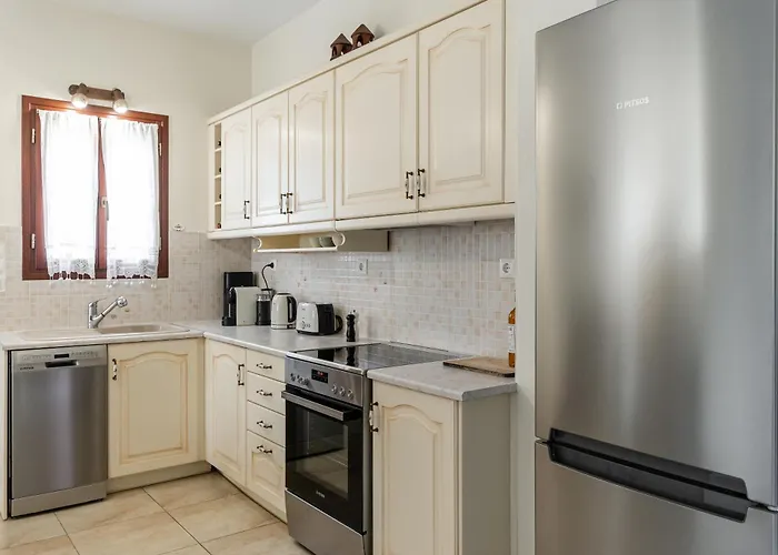 Villa Of Roses In Naxos - Private Villa With Pool