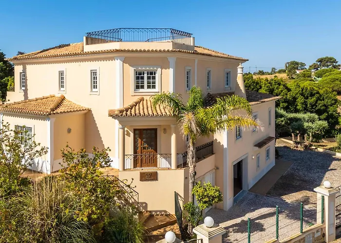 Villa Monte Das Oliveiras With Private Pool