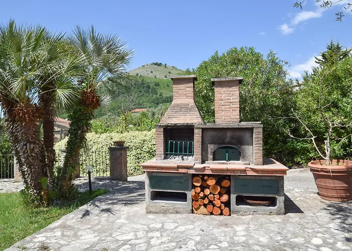 Awesome Home In Caiazzo