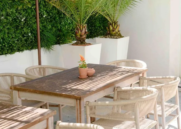 Cézanne Boutique-