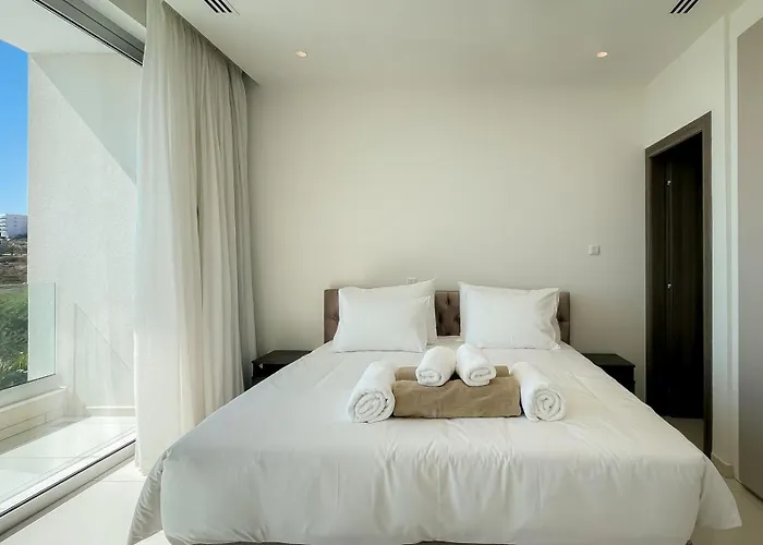 Love Bridge Seaview Villas