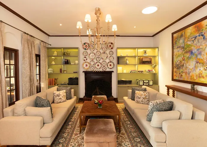Stafford Bungalow - Exclusive Luxury Within A Private Tea Estate