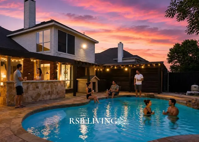 Prestigious 5Br 3,5Ba Holiday Home With Pool, Sauna, Game Room & Bar