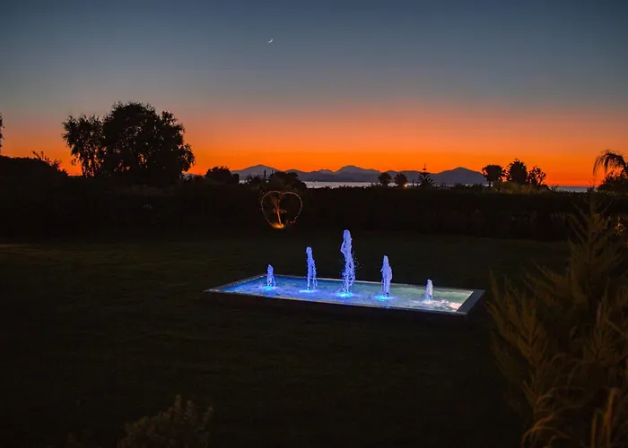 Aphrodite Luxury Villas & Suites-Private Heated Pool & Jacuzzi