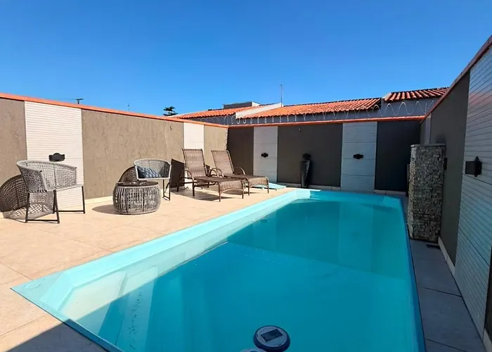 Balneário Céu Azul, com piscina - Matinhos