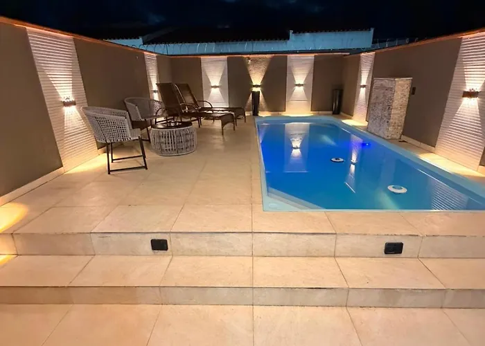 Balneário Céu Azul, com piscina - Matinhos