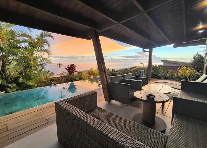 Villa Tropicale LUX CAP AUSTRAL super vue piscine chauffée