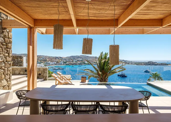 Villa Lilium III - Panoramic View Over Psarou Bay!