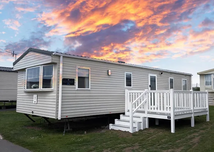 The Willow Caravan Cliff Top Coastal Retreat At Eyemouth Holiday Park Sleeps 6 Near Beach