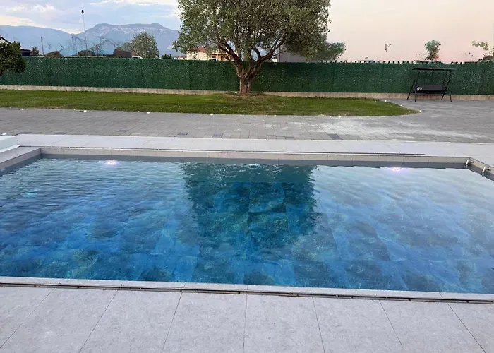Holliday Villa