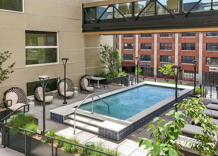 Ultra-Luxury Condo In The Middle Of Downtown