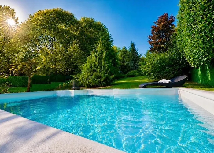 Belgrade - Private Pool Villa & Estate - Exclusive Use - Full Privacy - Garden & Bbq - One Group Only